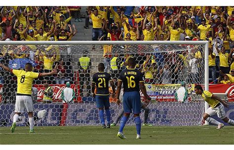 futbol ecuador vs colombia en vivo